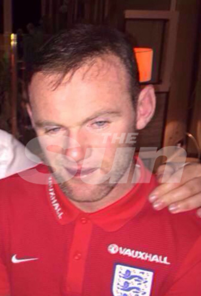 Wayne Rooney borracho en el casamiento